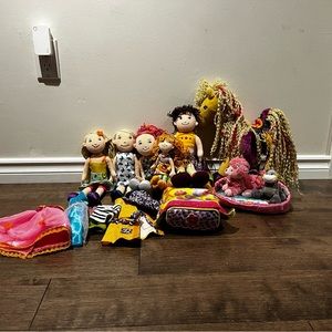 Groovy Girls vintage play set with dolls and accessories